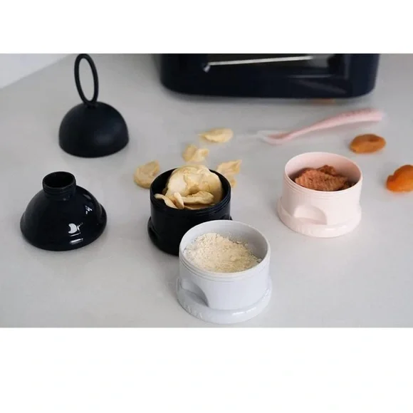 Beaba Stackable Snack Containers x2 - Picture 4 of 4